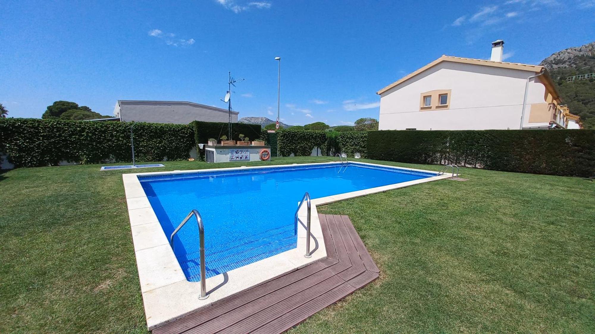 Apartmán Casa Unifamiliar Con Patio Y Piscina En L'Estartit- Costa Brava Exteriér fotografie